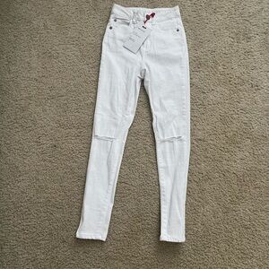 White skinny high rise jeans